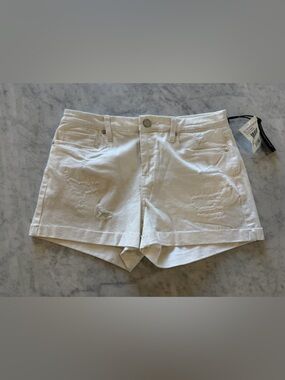 BLANKNYC The Fulton Roll Up Shorts White Distressed Size 30 NWT
